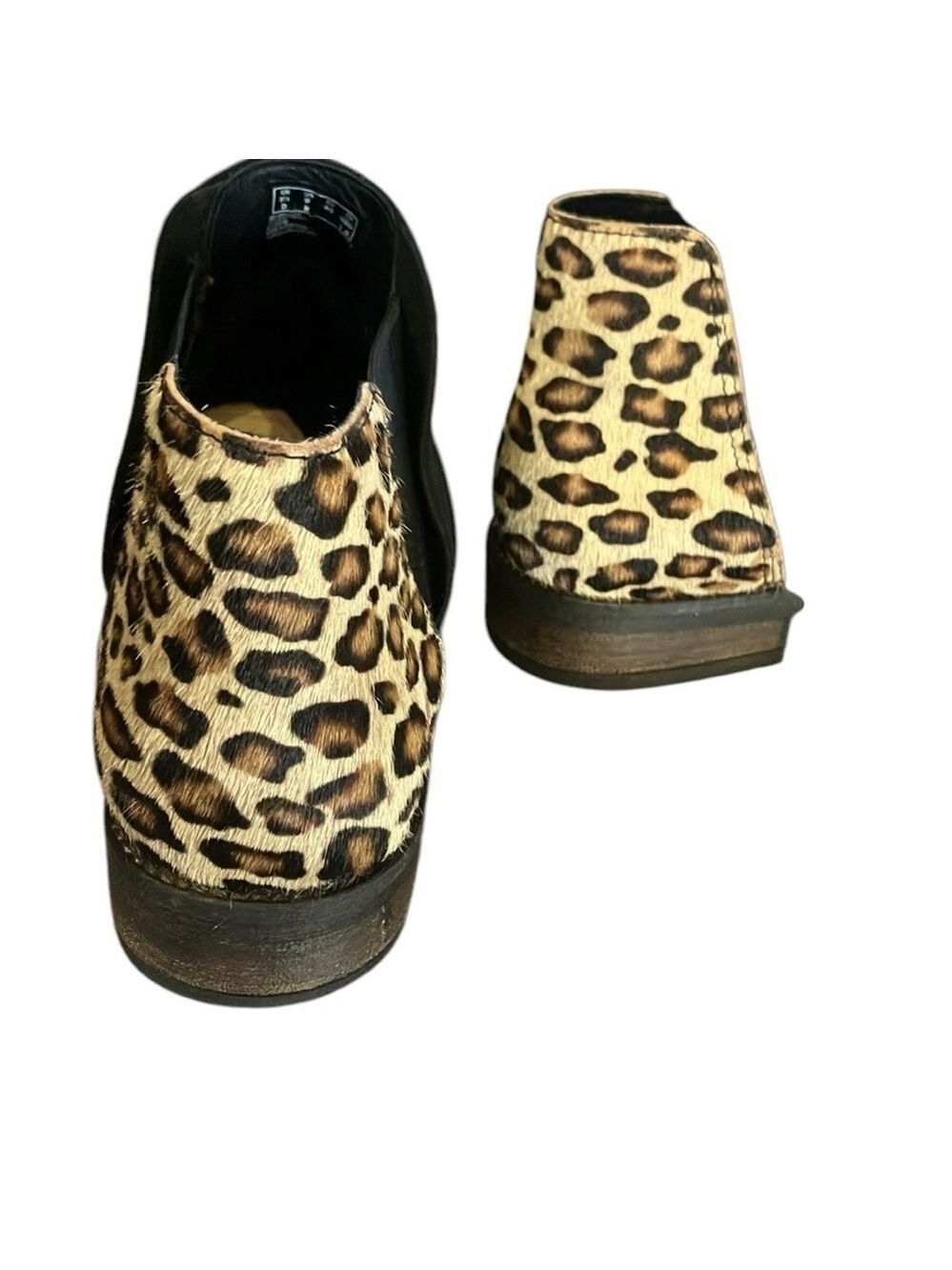 Clarks Demi Beat Leopard Pony Hair Suede Ankle Booties 9M - Picture 8 of 9